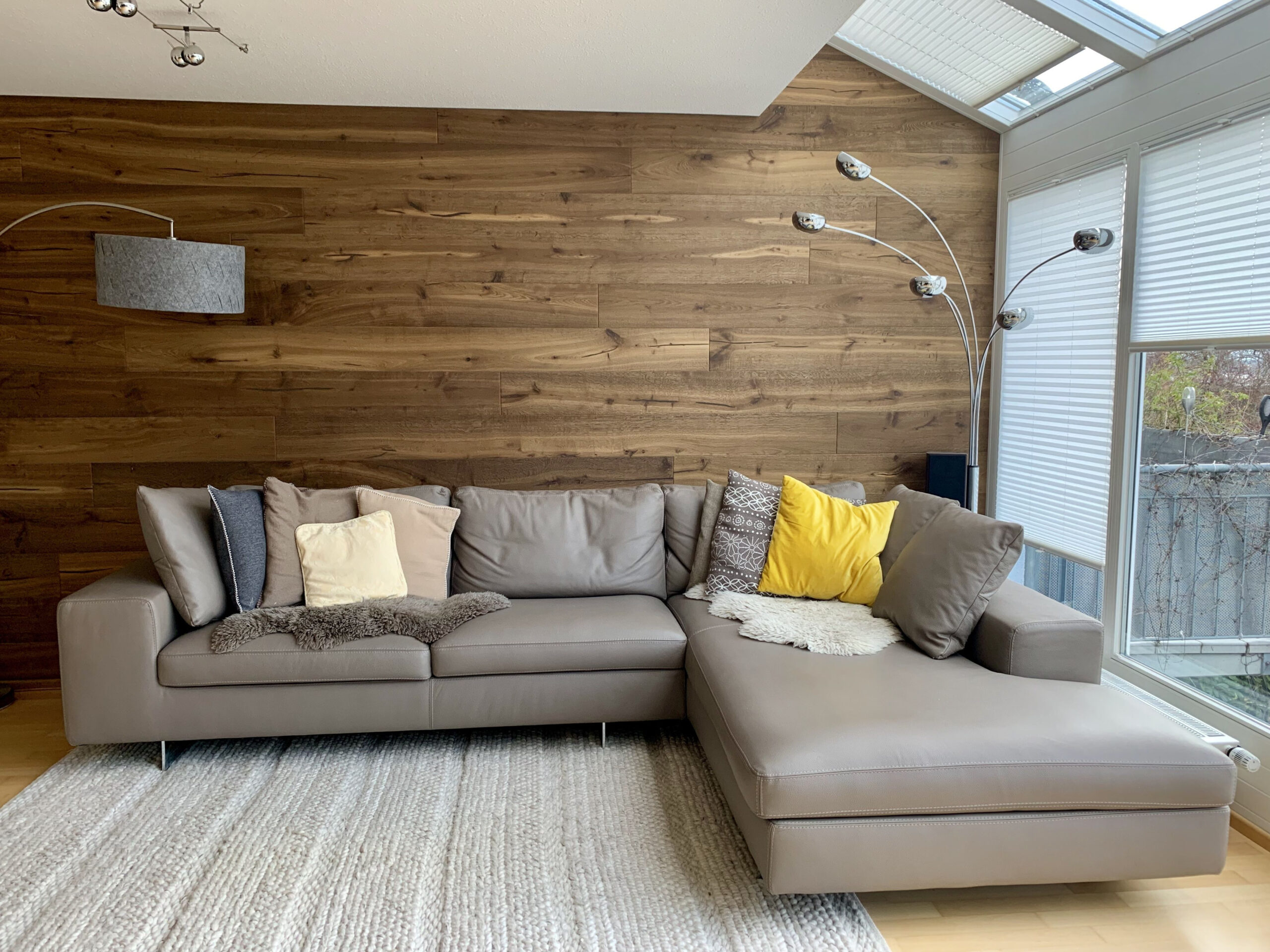 Holzwand, Wohnzimmerwand Holz  Home, Living room, Home decor